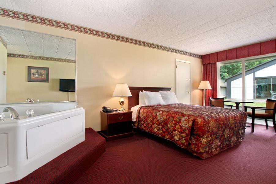 Days Inn East Stroudsburg Habitación foto